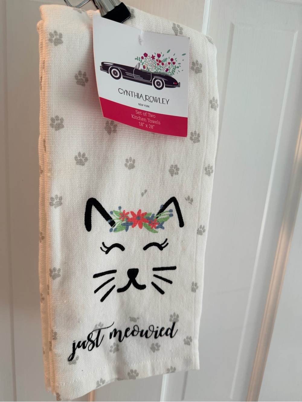 Cynthia Rowley White Cat Face Kitchen Towel with Floral Crown NWT Wedding